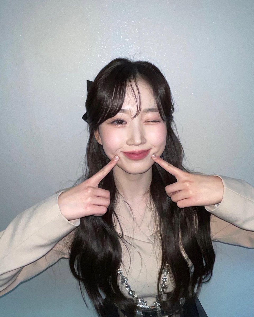 NMIXXGLOBAL's tweet photo. [📸] 220304 — @NMIXX_official
Instagram Update with #HAEWON

#해원 #NMIXX #엔믹스 https://t.co/VvUXLkKtvy