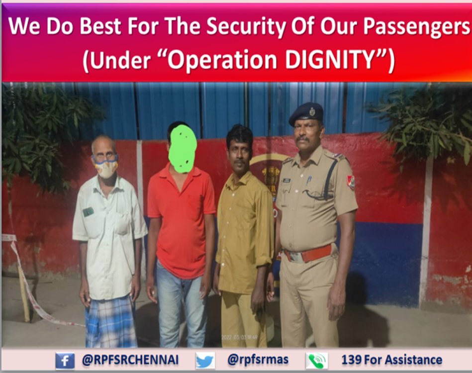 On duty #RPF staff at Meenabakkam Railway Station noticed one male person who was travelling inside the EMU ladies Coach.  Immediately he attended the ladies coach and after due enquiry,he had detrained the male person from the ladies coach. 
<a href="/DrmChennai/">DRM Chennai</a> <a href="/GMSRailway/">Southern Railway</a> <a href="/RailMinIndia/">Ministry of Railways</a>
