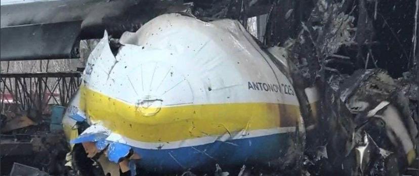 simionovs's tweet photo. What is left of the largest plane in the world, Antonov AN-225 Mryia
#RussiaUkraineWar https://t.co/PLfd0oFVPN