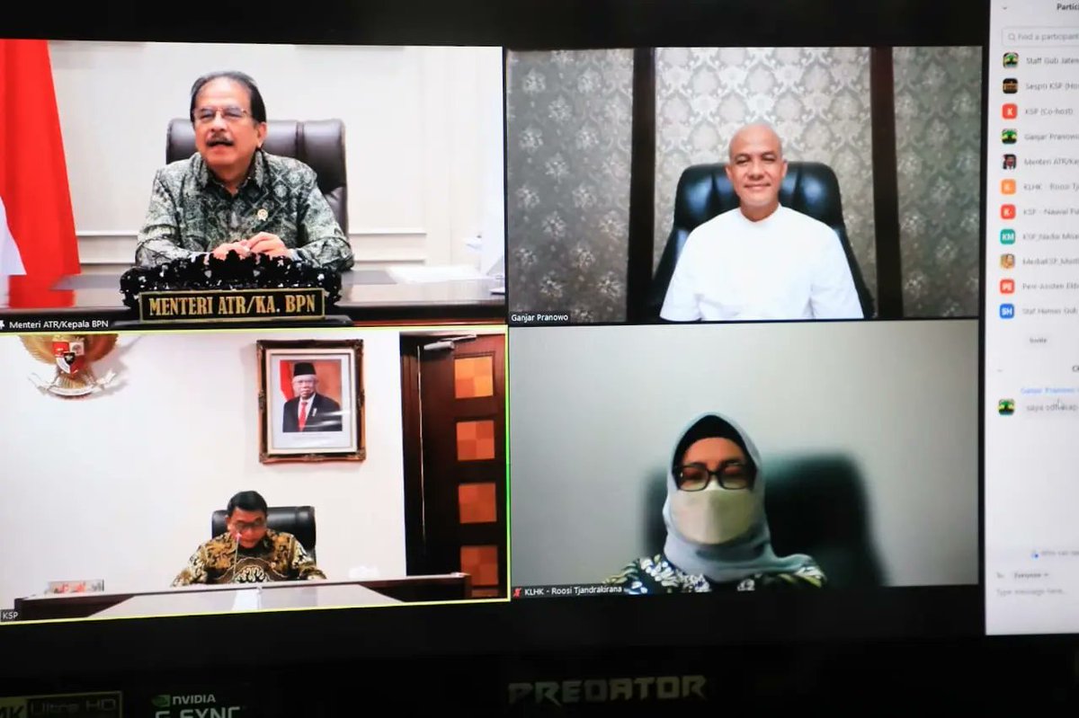 ESDMJateng's tweet photo. Pengentasan kemiskinan menjadi pekerjaan rumah yang masih harus dihadapi oleh Pemprov Jateng. 

Untuk itu, Gubernur @ganjarpranowo menyampaikan secara daring berharap Program Maju Bareng melalui 1 OPD 1 Desa Dampingan dapat direplikasi menyeluruh di kabupaten kota.
Jumat (4/3). https://t.co/kT0526JxQE