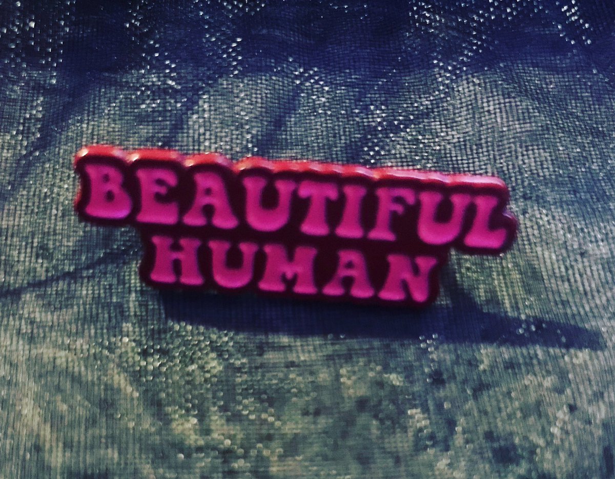 EsneftPma's tweet photo. It’s Freebie Friday! Nominate your #esneftmaternity #BeautifulHuman to receive our favourite BH pin ♥️. This week for a shout out to someone who doesn’t appreciate their own beauty @Team_ESNEFT @thorpe_gilesRN @anne_rutland @rosbullenbell https://t.co/qQP2BcXFBs