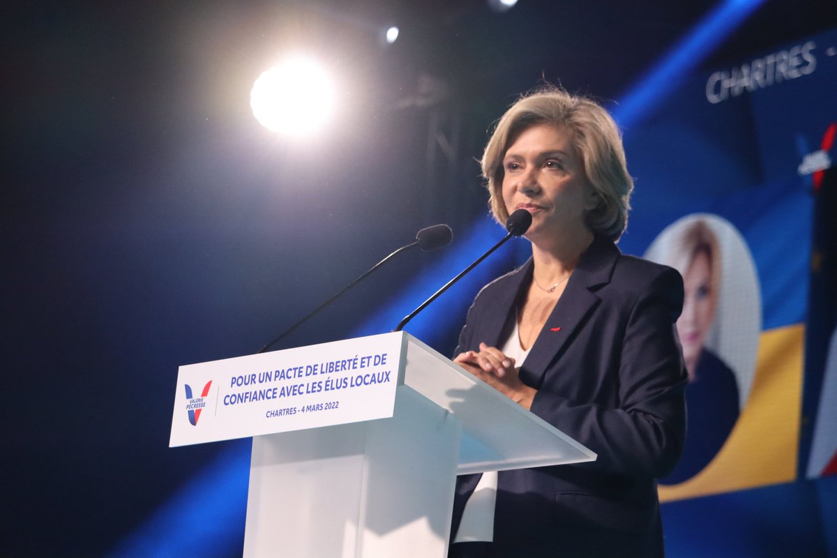 nos_territoires's tweet photo. .@vpecresse  🗣: « Les #départements doivent pouvoir exiger des bénéficiaires du RSA 15 heures d’activité par semaine pour engager un vrai processus de réinsertion » 🇫🇷 

#Pecresse #JeVotePour #Pecresse2022 #chartres #PecresseChartres https://t.co/P3iEghjovK