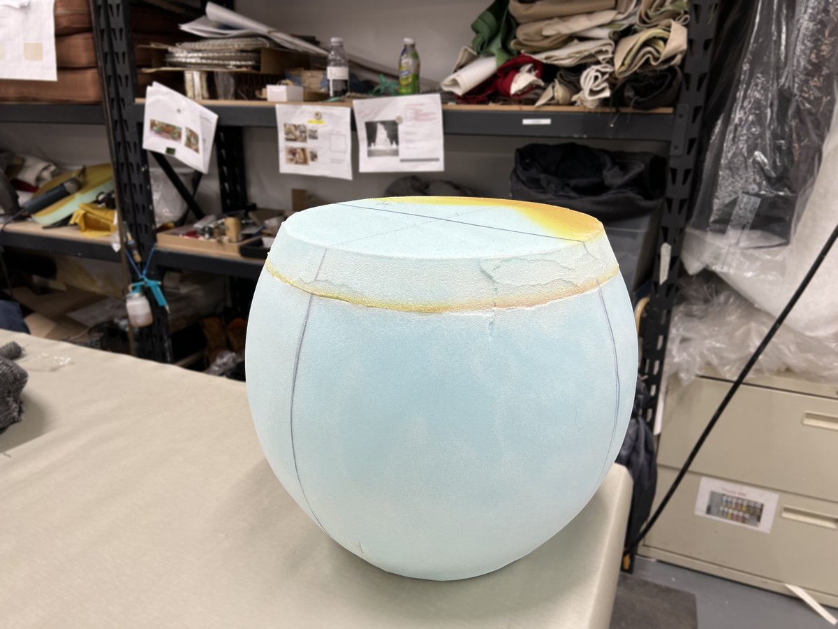 artandcarpentry's tweet photo. An elegant fabric upholstered mid-century 2 piece grey elegant ottomans with tufted round design and generous padding provides gentle splendor while entertaining or relaxing. Enhance your room with this beautiful standout give your home a touch of luxury.
@artandcarpentryny https://t.co/gA1NeY91Cm