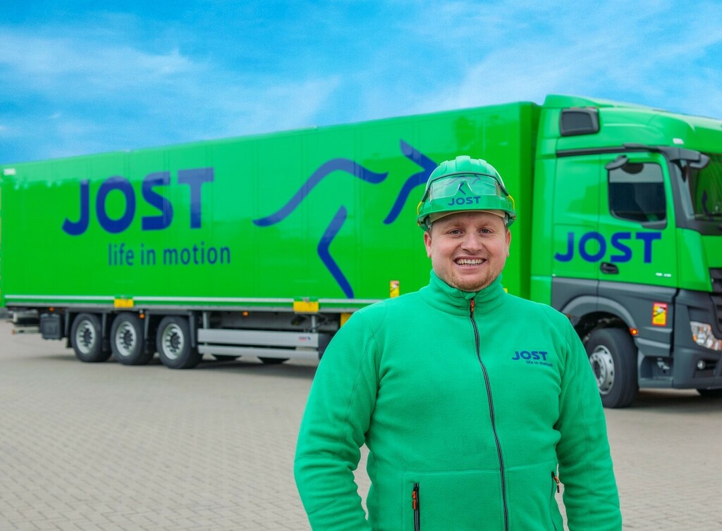 In these difficult times, let's keep smiling and helping each other!

Life must be in motion!

#JOST #truck #lifeinmotion #truckdriver #smile instagr.am/p/CarqUoxMU6g/