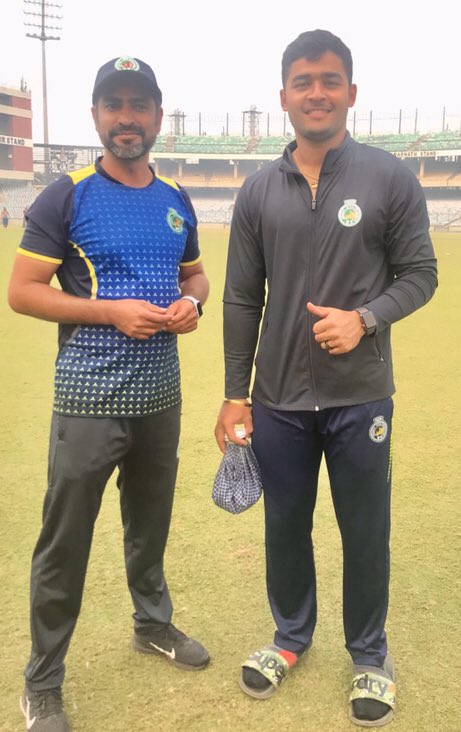 ajratra's tweet photo. Well bowled 👏
@ParagRiyan for taking 5 wickets against Vidarbha (266/9) n putting Assam Team in good position to take 1st inning lead.
#AjayRatra #Coach #AssamTeam #RanjiTrophy #ASSAMvVIDARBHA #BCCI @BCCIdomestic @assamcric https://t.co/rL8TRTbAtP