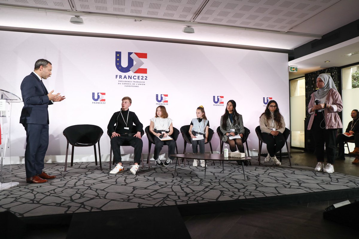 Adrien Taquet tweet media