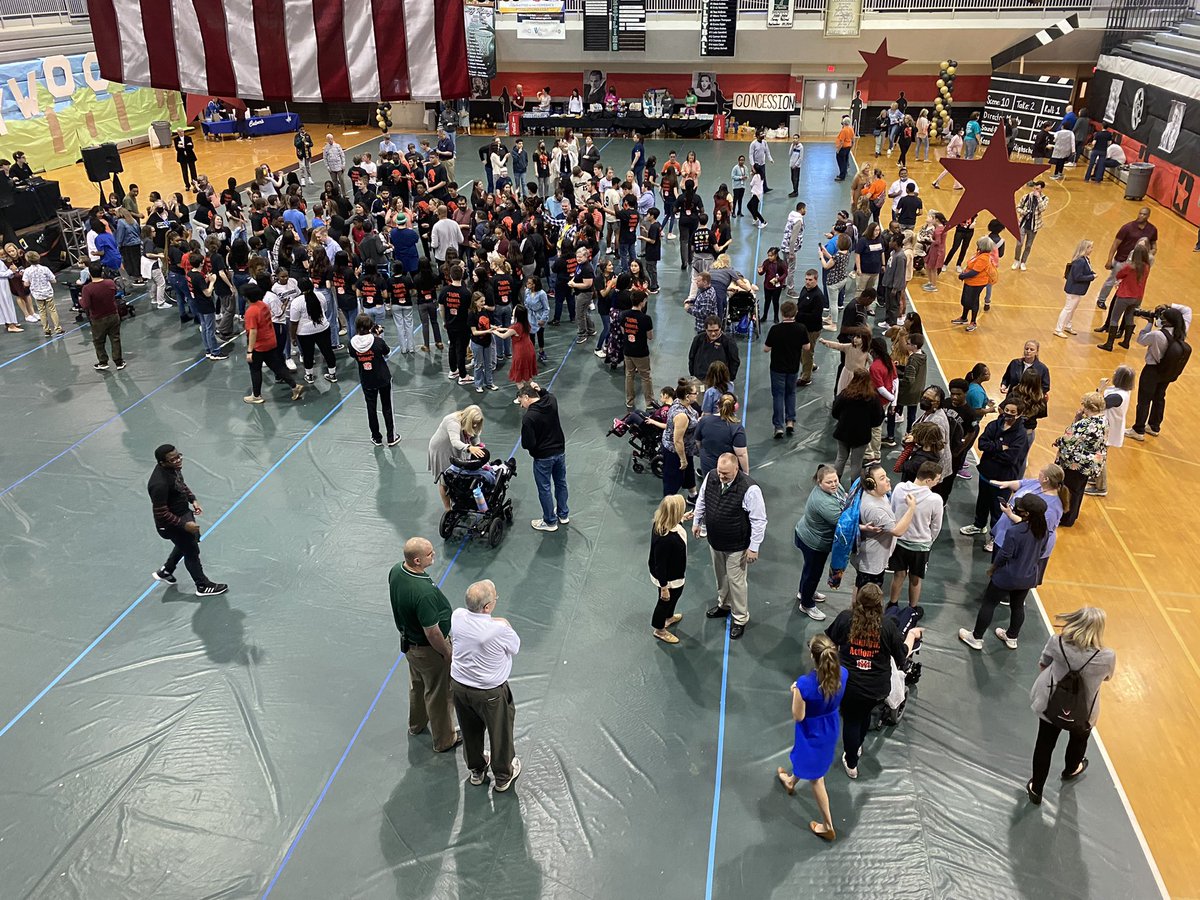 CCSDSpecialize1's tweet photo. What a special day. We saw so many sweet smiles and students making amazing memories. Thank you @AdpeCobb @KMHS_GA @cobbsped and everyone who was a part of making this dance one to remember ❤️ #lovetodancehere #lovetolearnhere @CobbSchools https://t.co/lpuorU6Inl