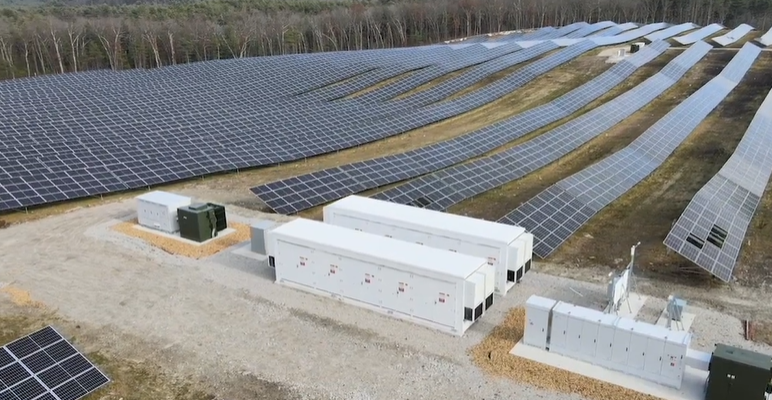 PE_EasyToDrive's tweet photo. Power Electronics forma parte de uno de los mayores proyectos de #solar+#almacenamiento de EEUU ☀️

#PowerElectronics suministrará inversores solares al proyecto Gemini de 1,4 GWh, ubicado en Nevada, y se espera que reduzca las emisiones de carbono en 1,5 M de toneladas al año🌱 https://t.co/fLMHkyzjRr