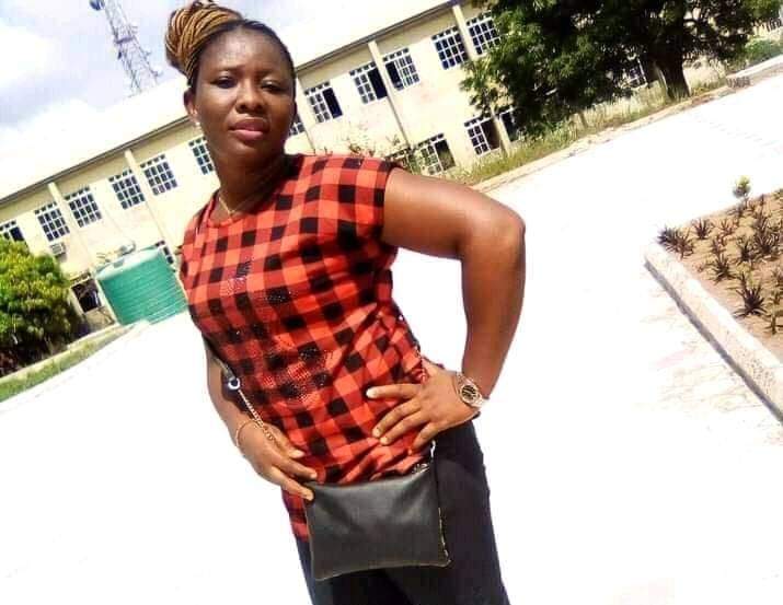 MaziUbaOfficial's tweet photo. Very Sad And Heartbreaking;
Ms Precious was killed yesterday 3/4/2022 alongside her mother and siblings in Amangwu Ohafia invasion by the HQ Nigerian Army
#EndNigeriaNowToSaveLives #FreeMaziNnamdiKanuNow #BiafraReferendum #UN #UnitedNations #AmnestyInternational #africa https://t.co/meF3HIkQuF
