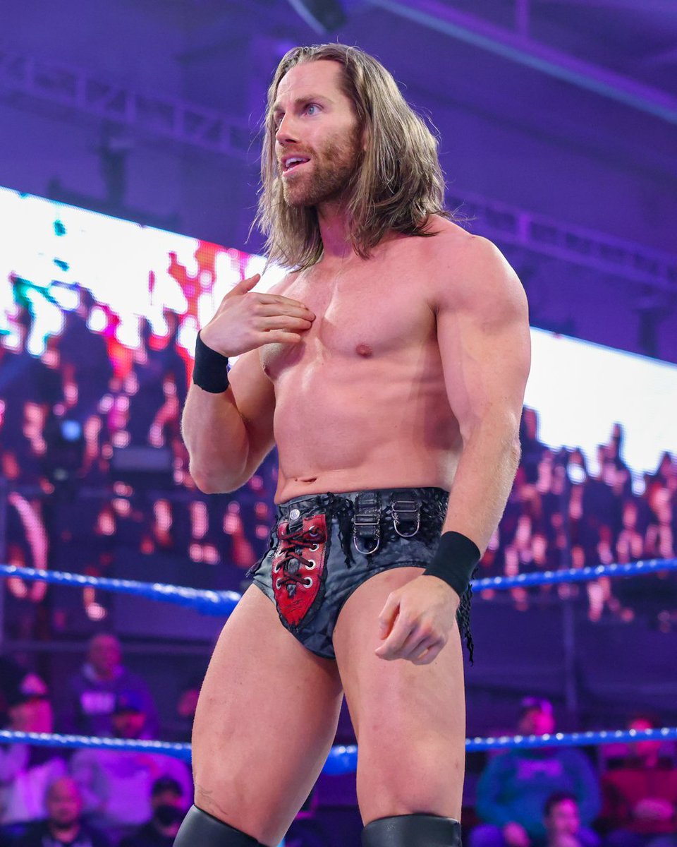 WWEDeutschland's tweet image. #HappyBirthday, @JamesDrake_GYT! 🎂🥳🎊 #WWE #GYV #JamesDrake #WWENXT