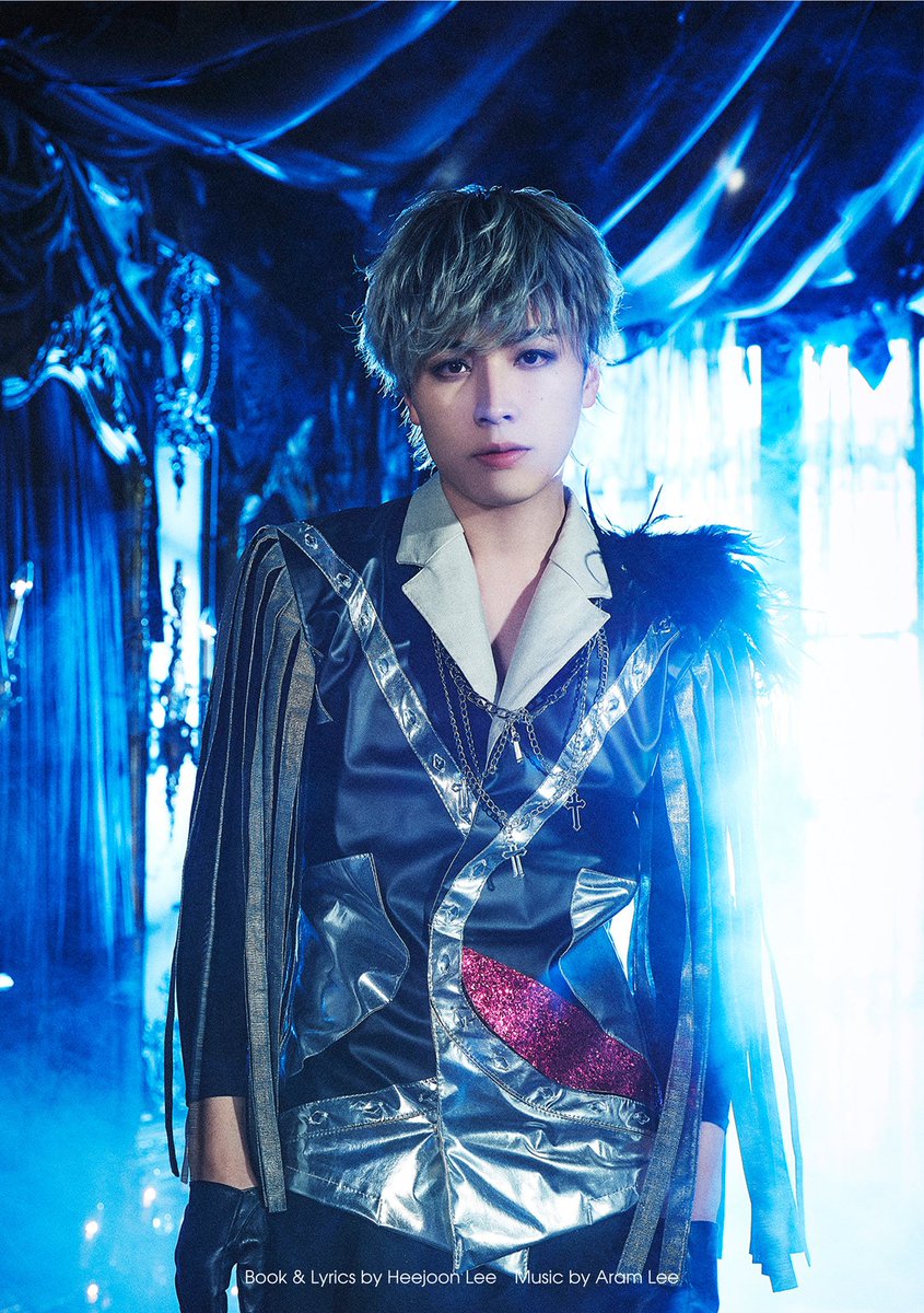 Musical_Tenshi's tweet photo. #天使について
😈残り4公演😇

🎫 3/5(土)当日券のお知らせ
▼13:00～ #古谷大和 さん×#石井一彰 さん
受付時間：12:00～13:30

▼17:30〜 #鈴木勝吾 さん×#鍵本輝 さん
受付時間：16:30〜18:00

お求めは、自由劇場当日券窓口まで🪶

※先着順でのご案内となります。
※お支払は現金のみとなります。 https://t.co/zCwf6Aws0f