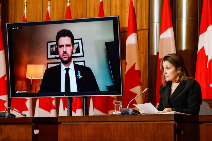 BTPMNews's tweet photo. Canada continues to pile on sanctions against Russia for its invasion of Ukraine, while Ottawa continues to work with allies to isolate Moscow. The latest moves include a 35% trade tariff on Russian imports. https://t.co/SRYclYaORd #WBFOUkraine https://t.co/F2r9TCHAVU