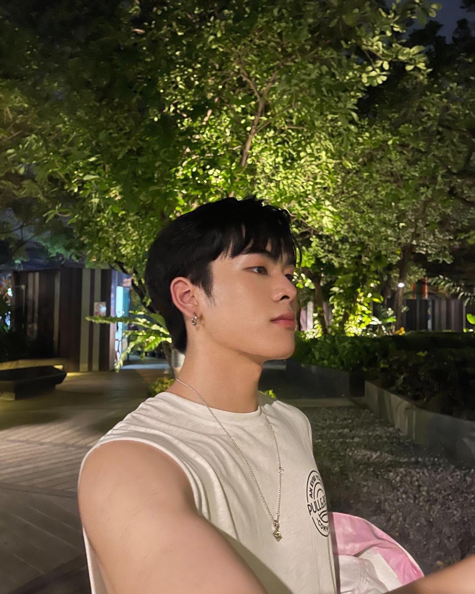 Ppsanta's tweet photo. 🐰 https://t.co/TpOcRJ4eQL