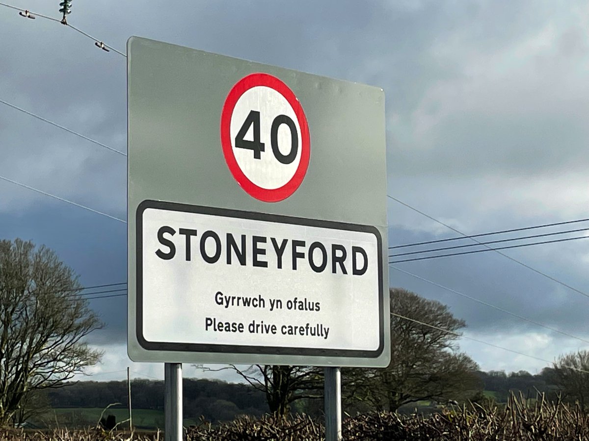 MarcTierneyNews's tweet photo. GOOD NEWS! After a long campaign by local residents, a new 40mph speed zone has been introduced on the #A478 at Stoneyford between the #Penblewin & #Narberth.
Stoneyford has been an accident black spot for some time which has sadly resulted in several fatalities. #drivesafe https://t.co/6HhbCp5rSW