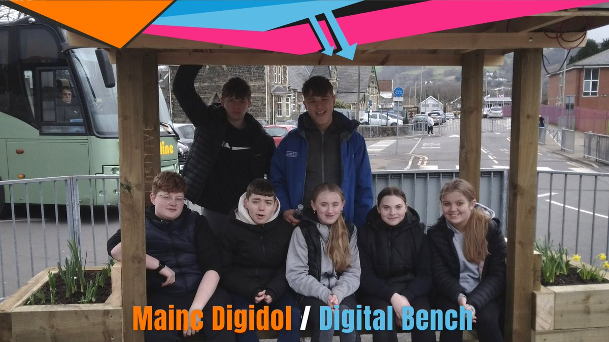 YepsRCT's tweet photo. Bydd y prosiect Mainc Digidol yn cael ei ddangos ar newyddion heno ar ITV Cymru! 📺 Cofiwch diwnio i mewn i ddarganfod mwy am y prosiect gwych hwn!
@yepsrct @newyddhousing @CyngorRhCT #digitalbench #rhydyfelinyouth https://t.co/HqkAT11svp
