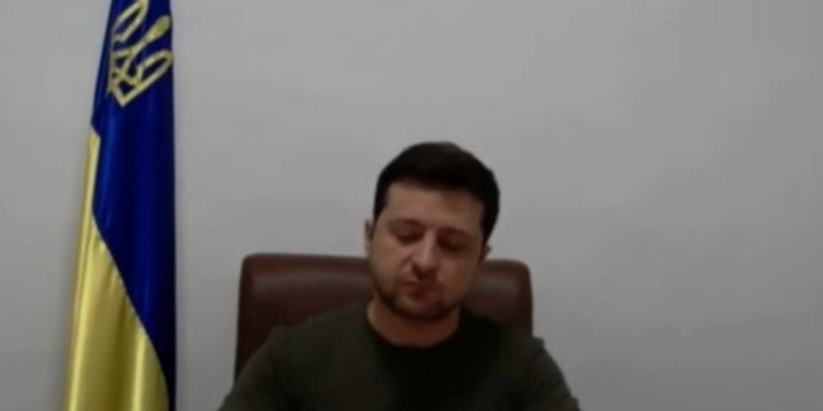 MediasetTgcom24's tweet photo. Ucraina, Mosca: Zelensky ha lasciato il Paese e si è trasferito in Polonia  #ucraina #russia #guerraucraina #disastronucleare #UkraineRussianWar https://t.co/8VE2bQr1Le https://t.co/wioSHGSAjl