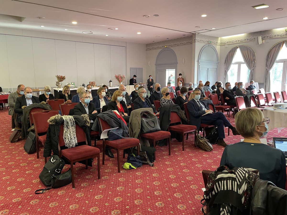 clossaintmartin's tweet photo. Participation de l'#ehpad @clossaintmartin à l’Assemblée générale de la @FEHAPBretagne : assemblée statutaire, rapport moral 2021 et actualités nationales en présence d’Antoine Perrin @DG_Fehap https://t.co/1fp8ykEHAv https://t.co/ENC6Q42eel