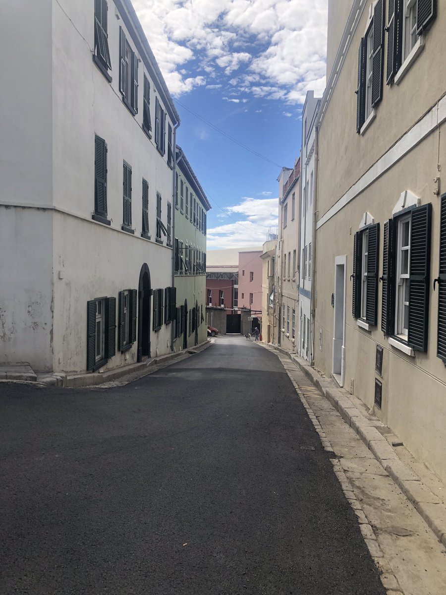 cotopo_'s tweet photo. This is South Barrack Ramp, recently resurfaced, for now parking lines havn’t been repainted. Would be nice if it stayed this way and maybe even a pavement built. Lot’s of buggies and children precariously traverse this stretch of road everyday to and from school. https://t.co/wLSFi88dwf