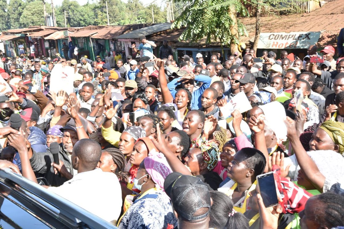 Soikepha's tweet photo. Litein came out in there largest of numbers to receive Ck in his tour across kericho county .,.ck spoke on his big agenda of transformational change in the region ...
#FormNiKuTransform
#kerichokwanza
#transformer
#CharlesKeter
#Formnikutransform https://t.co/K4gbFEr7E7