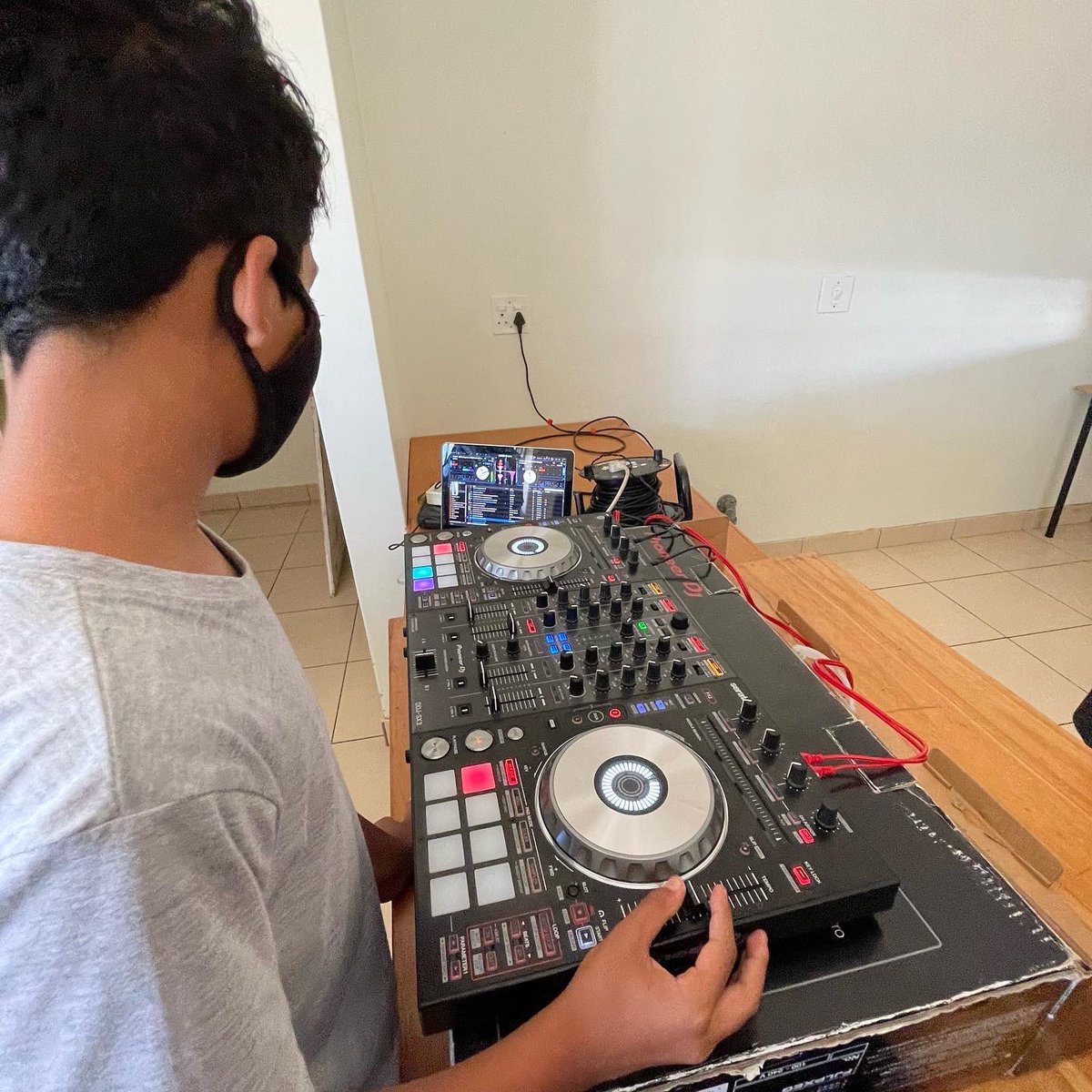 HealtheHoodZA's tweet image. In the mix… #dj #djlife #learntodj #djing #djingismylife #healthehoodproject #healthehood #changingmindschangesaction