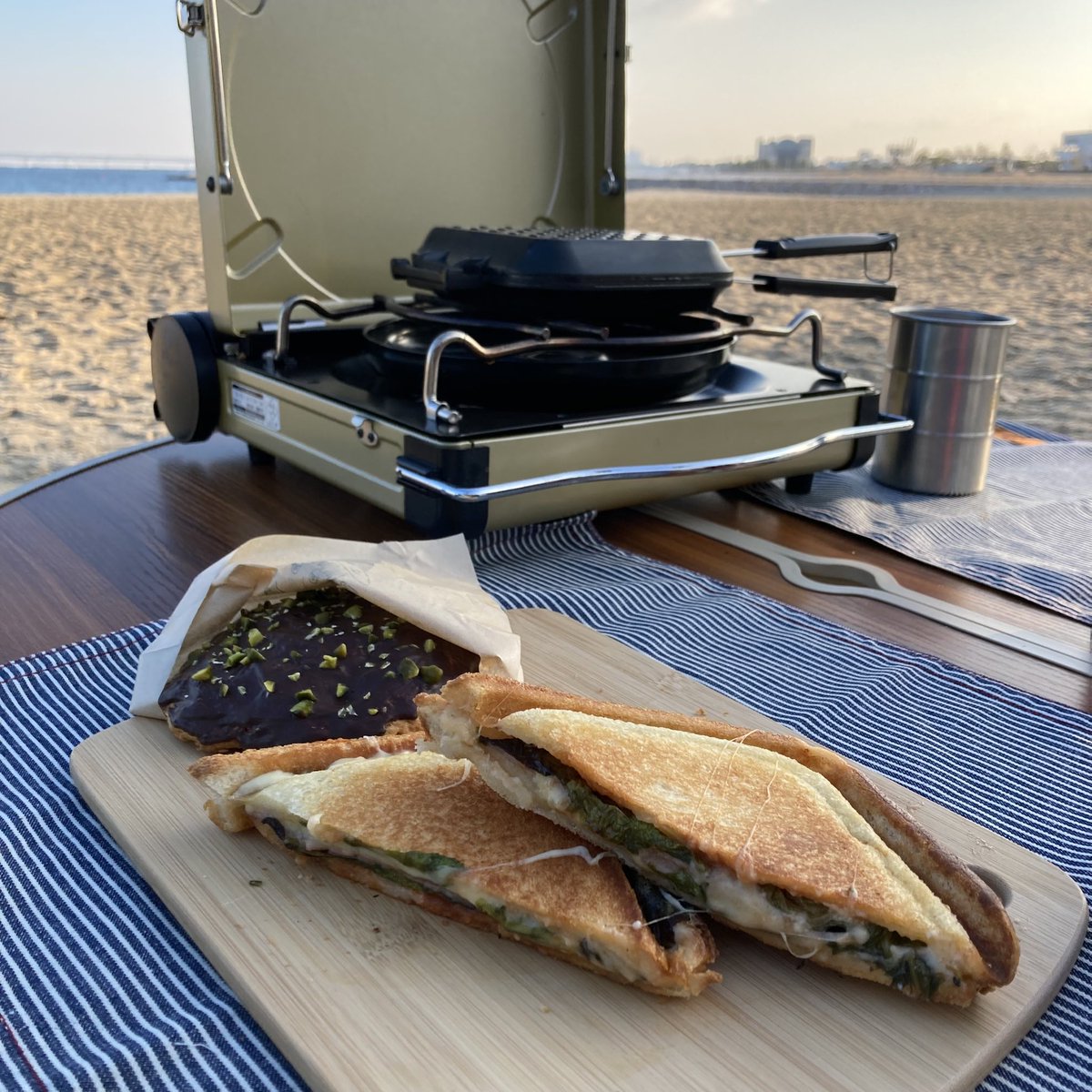 Q_Q_23's tweet photo. 3月3日で付き合って20ヶ月☀️
ずっとしたかった朝活してきた〜🌅
来月からお互い社会人なるけどこうやって定期的に会えたらええな〜
いつも有り難うね☺︎ https://t.co/kvgNceLNOB