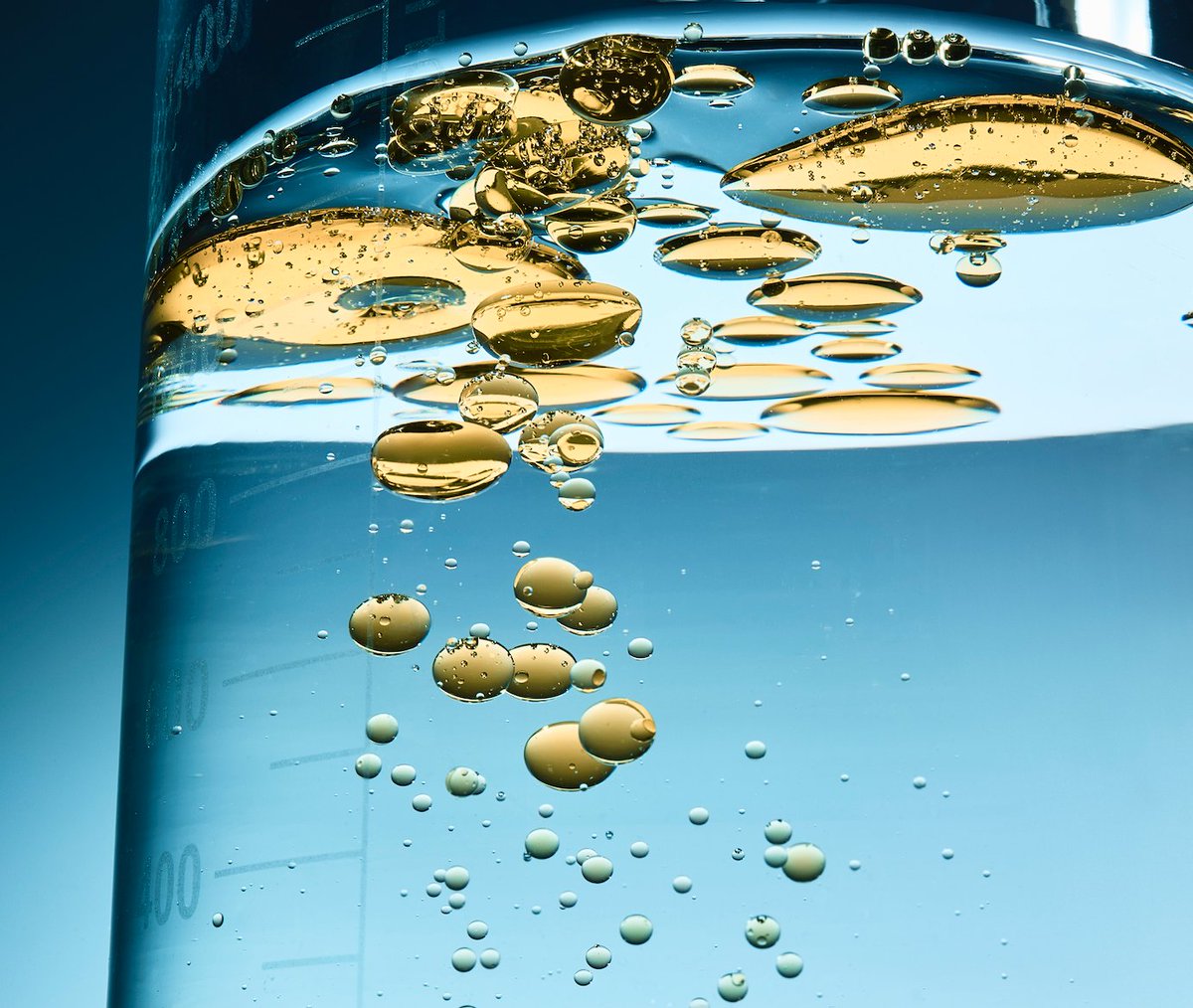 KatyNiker's tweet photo. More from the wonderful commission for @oneoceanbeauty a clean, clinically proven &amp; sustainable beauty brand who successfully fuse science  &amp; nature. Photography https://t.co/VDwIHaOm3F Creative Direction @alanaboud &amp; @schaiban Sourcing &amp; styling @RheaThierstein #sustainable https://t.co/p2dru2XlYW