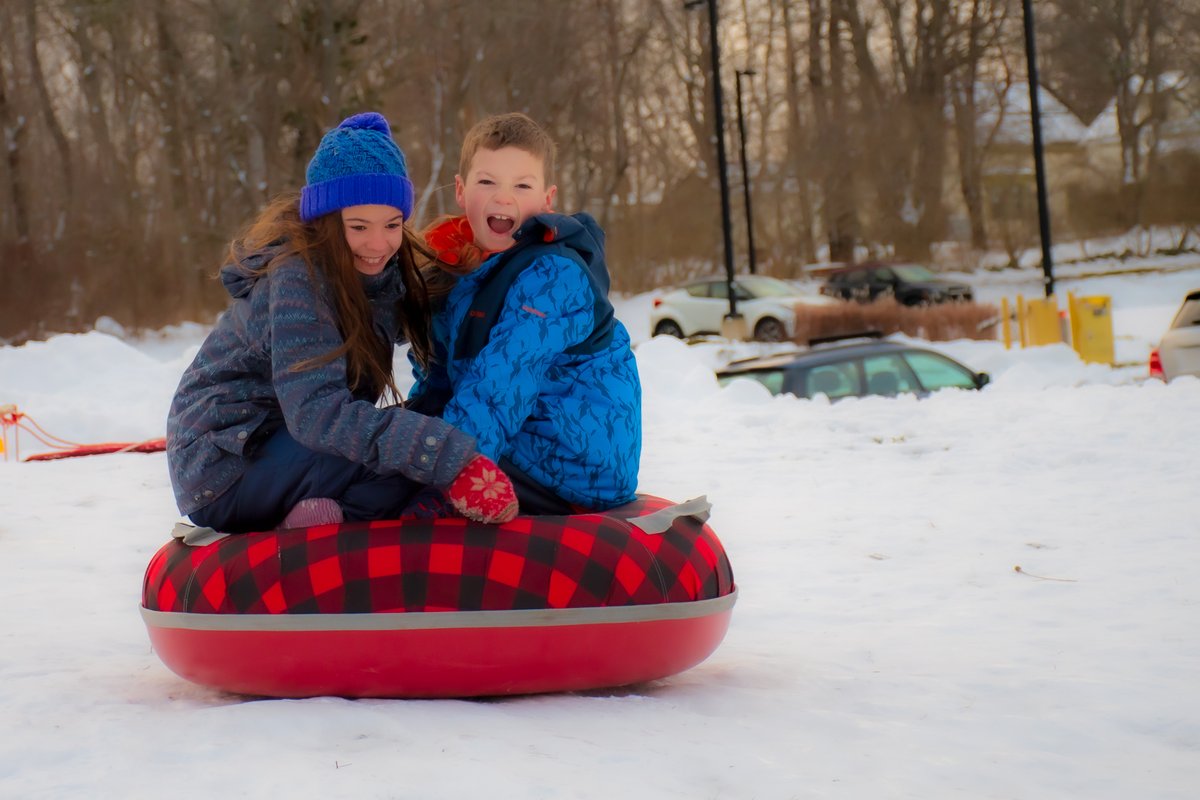 RegionofQueens's tweet photo. Winter is a perfect time to move! Go for a walk, coast, borrow some snowshoes, clear some snow, or make a snowman! When you do get out and make your move take a picture or video and send it to mpal@regionofqueens.com. We've got prizes! @NSLiverpudlian; @NSMoves #movemoremarch https://t.co/ixmVDvmhlm