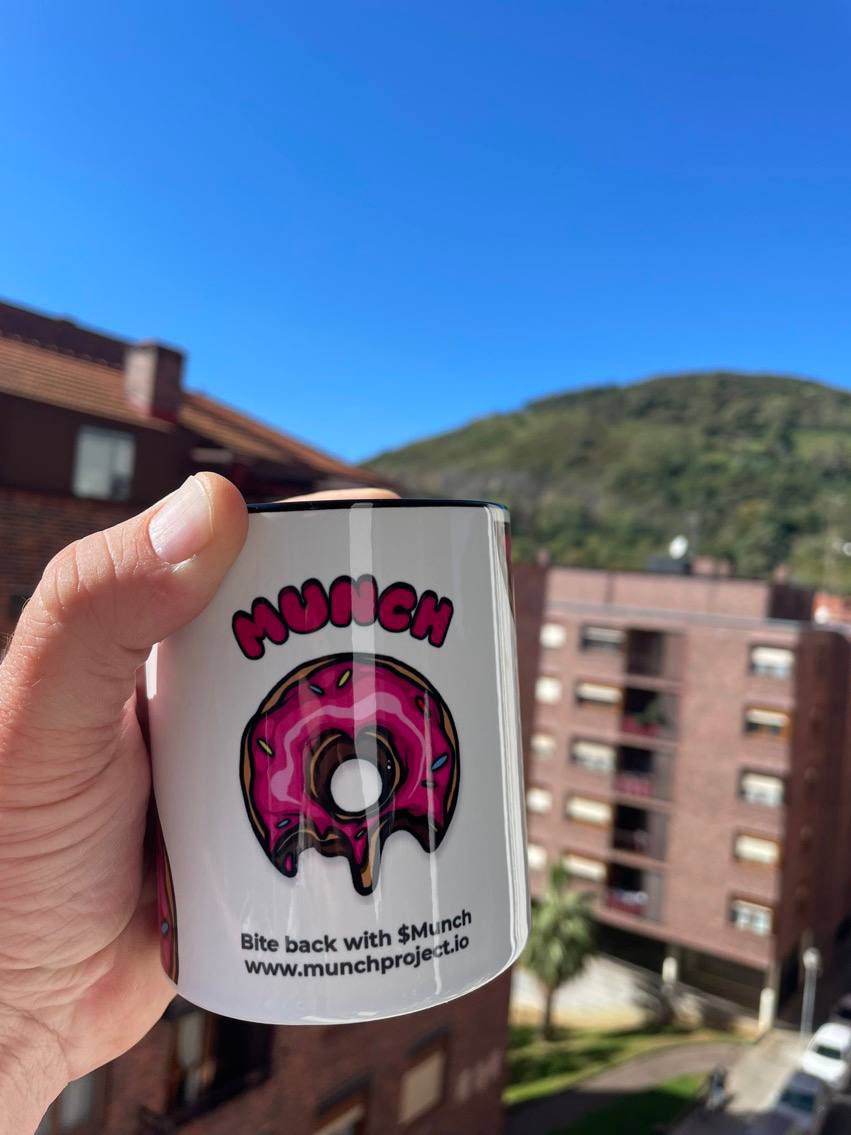 MunchToken's tweet photo. Kickstart your day with a freshly brewed cup of tea or coffee in our $Munch Merch Mug! 5% of every purchase goes towards #Charity. Not only are there mugs but much munch more. Have a browse through our store!
👉 https://t.co/FGftvcwVwM

#DeFi #Crypto #Merch #Giveback  #Munchlove https://t.co/FWDUKFye0Y