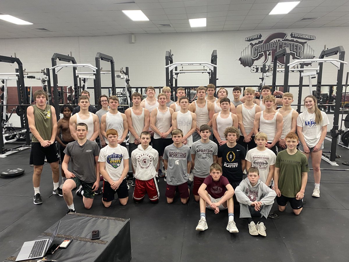 GrundyCenterPE's tweet photo. Such a fun/energetic atmosphere this morning for Winter Maxes. Goons surprised us trying to look the part.  Feel good headed to Coaches Clinic knowing we are putting in the time.  Culture precedes results.  What’s done in the 5am dark will soon come to light! https://t.co/MQtzAupmgB