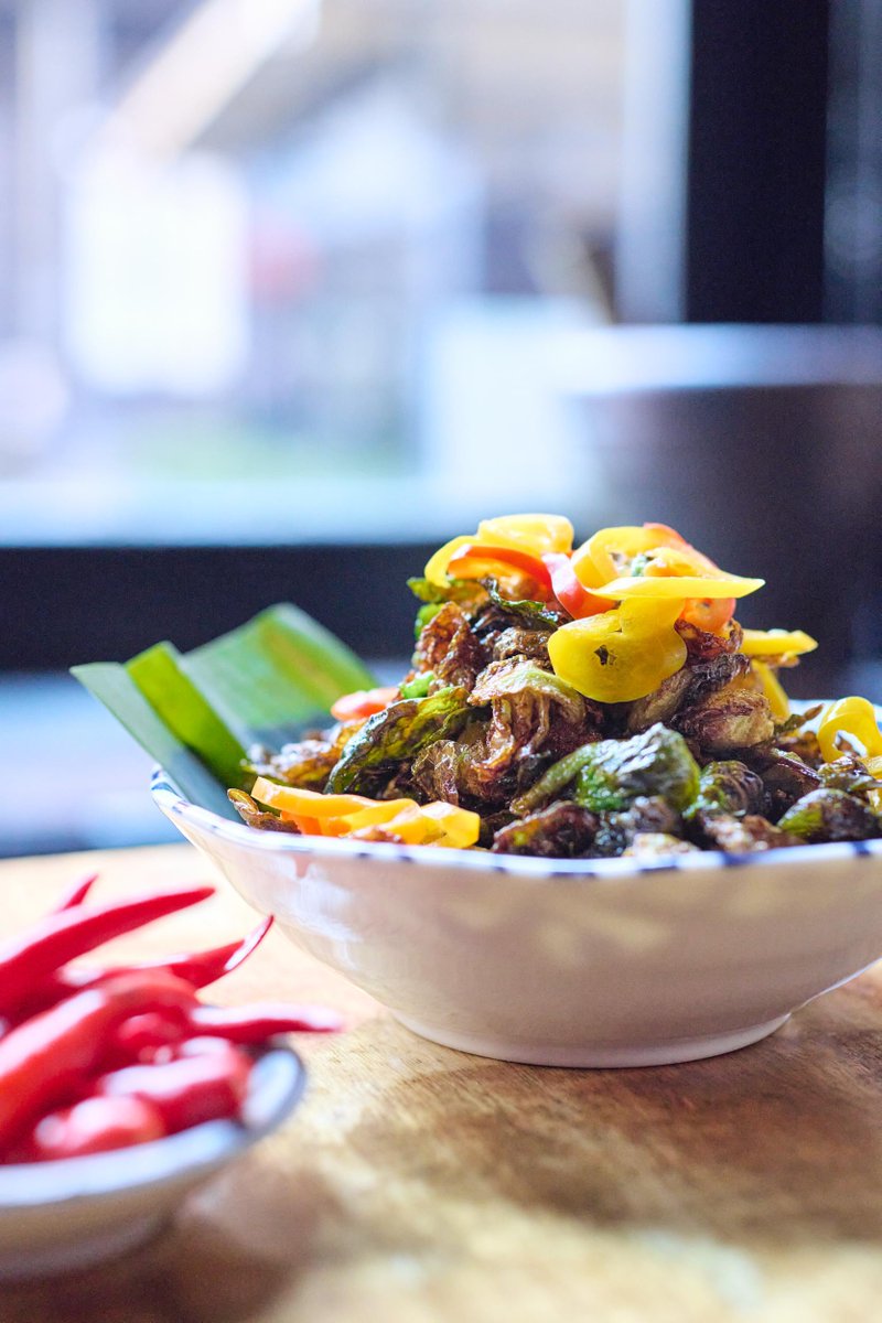 khe_yo's tweet photo. Crispy Brussels Sprouts, Caramel Fish Sauce &amp; Pickled Peppers https://t.co/mV70IQwIh4