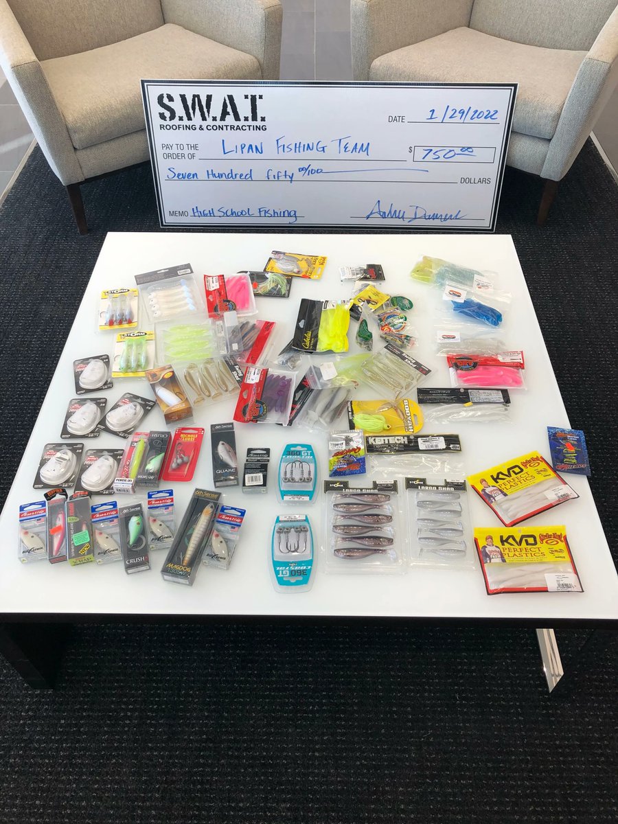 SWAT_RoofingFW's tweet photo. S.W.A.T. Roofing & Contracting helping donate funds and supplies to Lipan High School Fishing Team. Have a great season 🎣
#SWATroofing #DFW #Servingthecommunity #LipanHighSchool #Roofing https://t.co/H6R5hbyQIl
