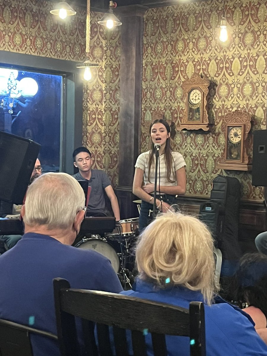 Spring Open Mic Night for TSA Music Club was such a success! Having a space at ReBar for our students to showcase their talents has been wonderful! We love seeing our students shine! 💜💛🦉
<a href="/TomballISD/">Tomball ISD</a> #WingsUp
