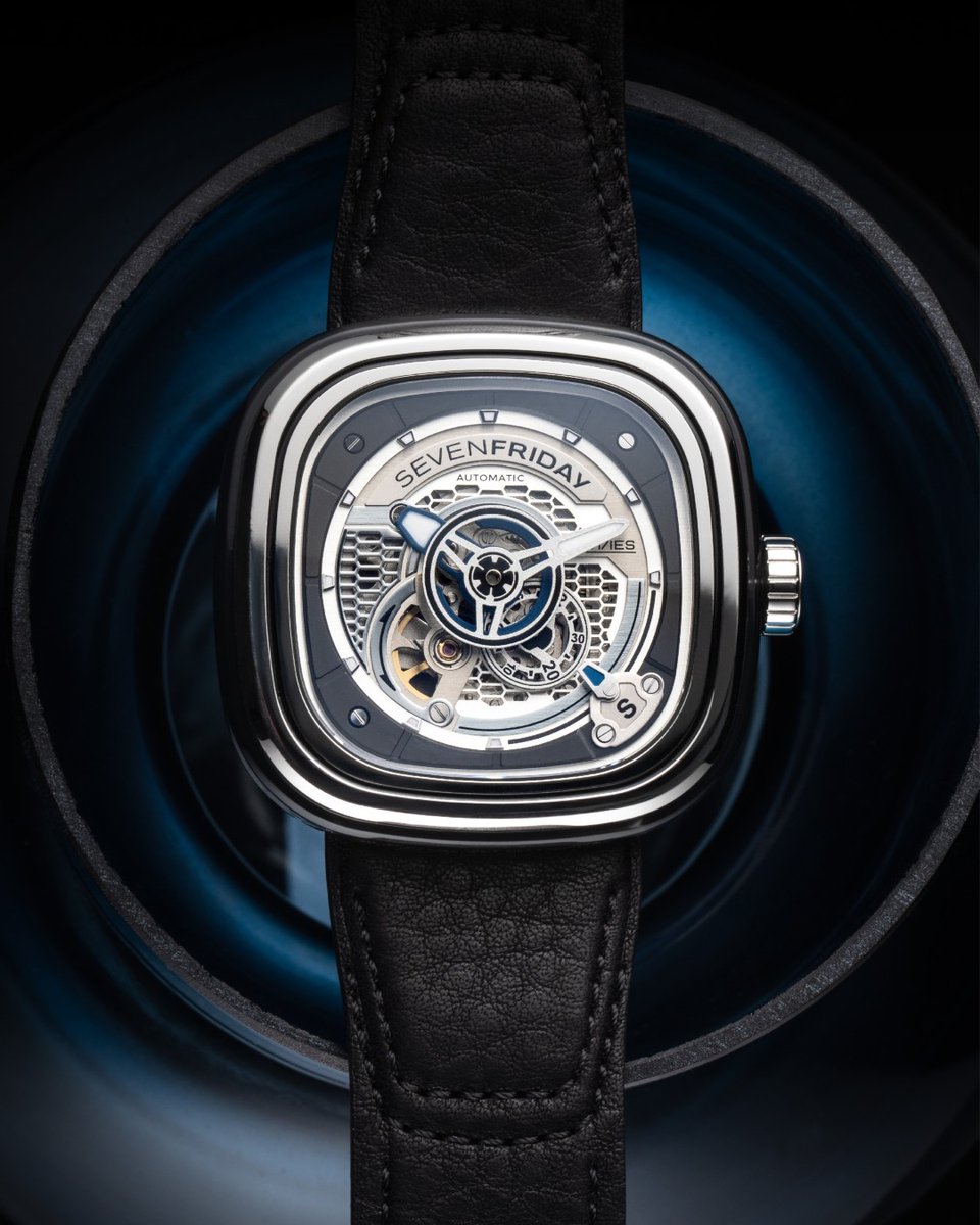SEVENFRIDAYFFTP's tweet photo. Meet the new PS1/01, the evolution of the S1/01 with some refresh touch! 🔥
.
.
.
#watch #watchfam #sevenfriday #product #design #watchred #psseries #evoution #watchaddict #watchoftheday #livesevenfriday https://t.co/gmgb9qQnoJ