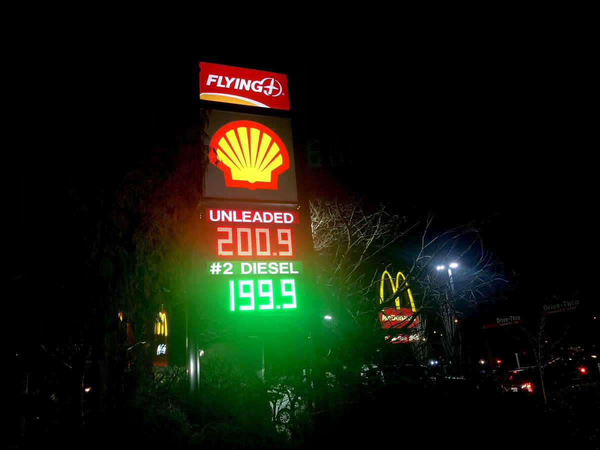 Good morning, it happened. This is Annacis Island in #DeltaBC this AM. A few cents less in other cities, but it comes as fuel prices forecast to remain at record highs. ⛽️ <a href="/GlobalBC/">Global BC</a> <a href="/CKNW/">CKNW</a>