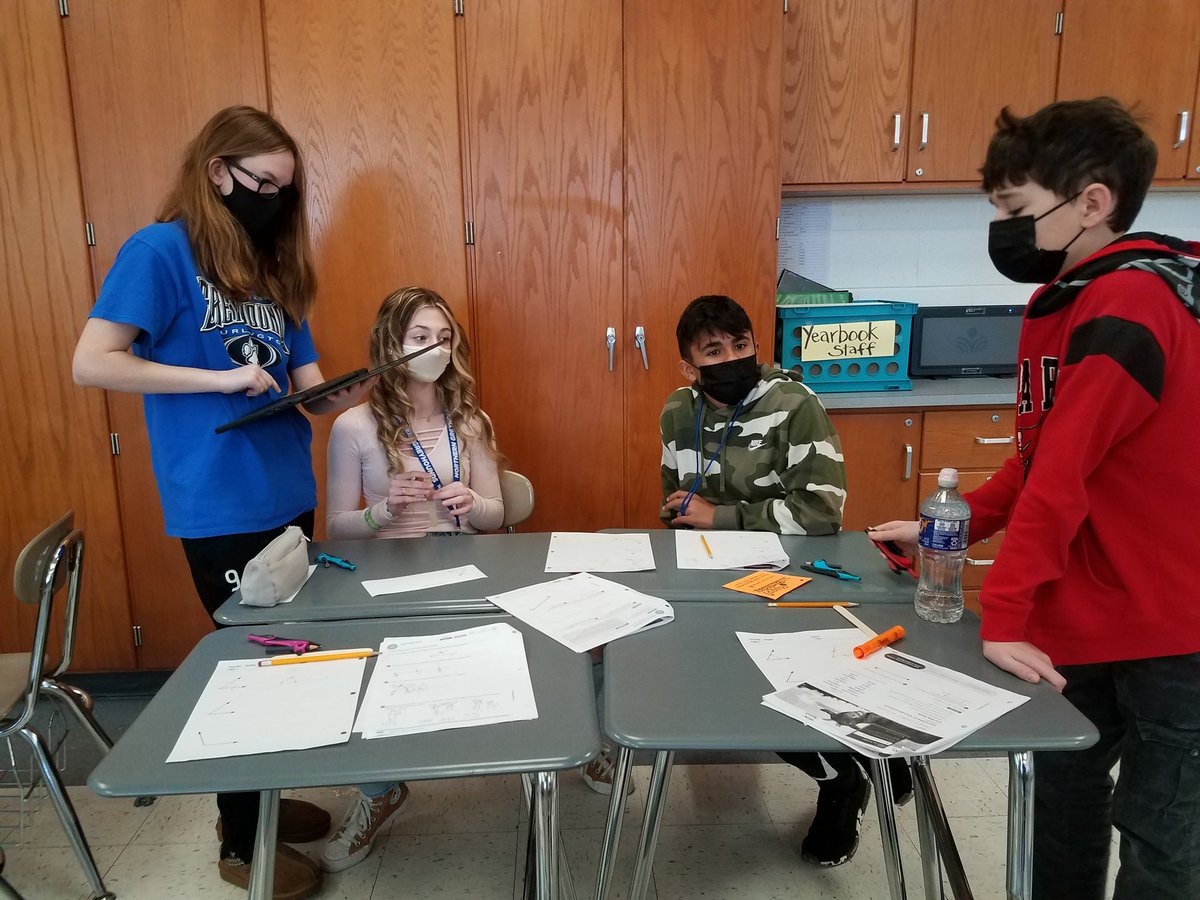 kmgierman's tweet photo. Creating flipgrid videos on how to duplicate an angles with a compass and straightedge. #geometry #NBCRMS #NBCmiddle #NBCmath #NBacademics #NBC_mathematics #GandP7 #angles https://t.co/SzYzM7vNsM