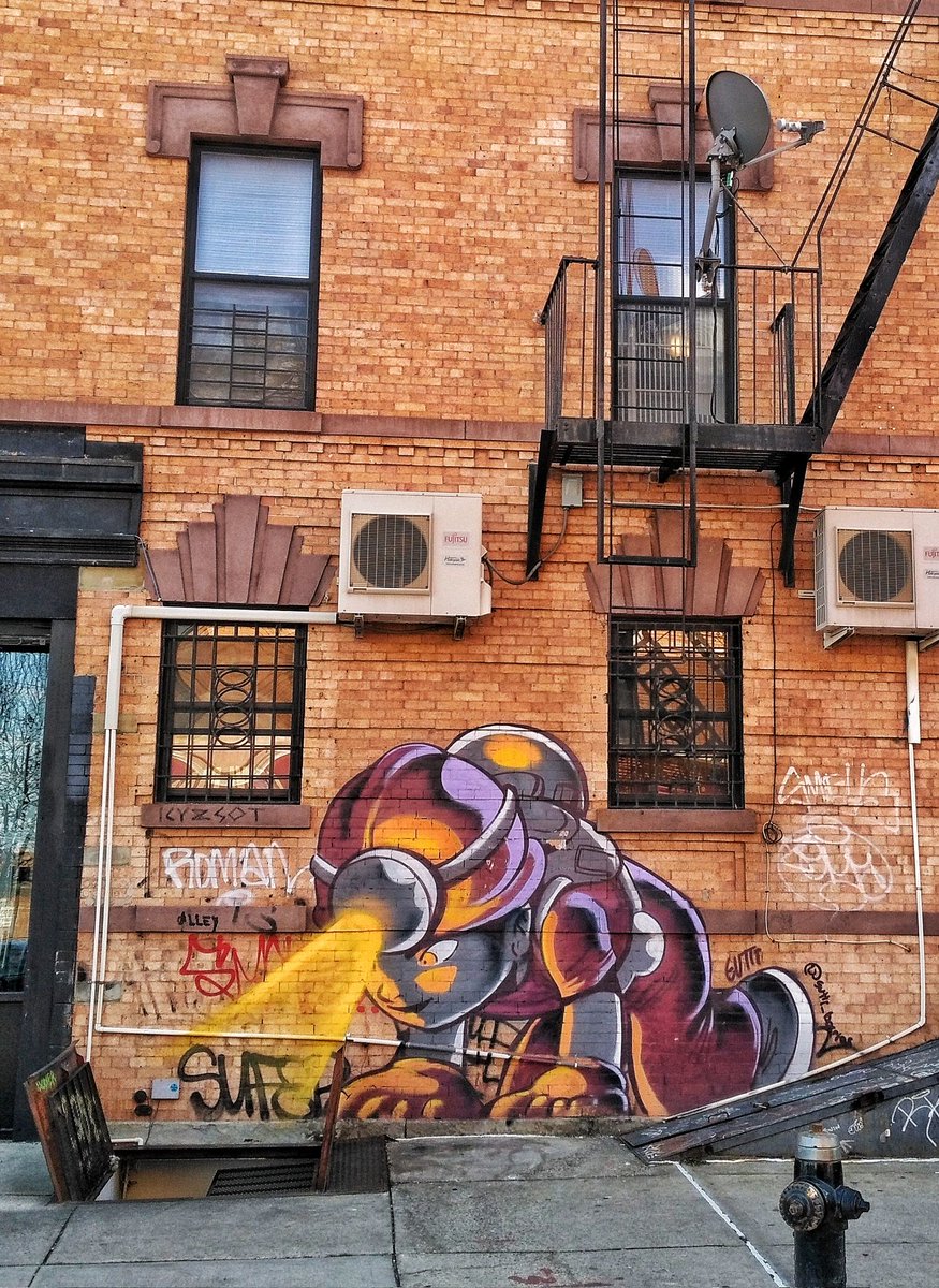 Street art
@NYCDailyPics