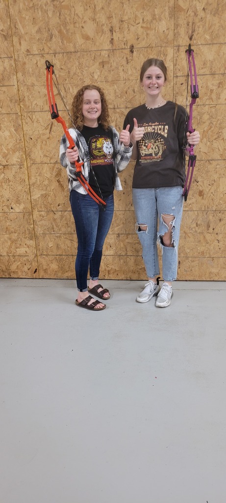 MennoWolves's tweet photo. High School PE Class Archery Tournament--Congrats to Abby Bender on 1st place, 2nd place-Julia Buechler, 3rd place-Tyler Massey, and 4th--Kaelea McCoy. https://t.co/PDjY11keoj