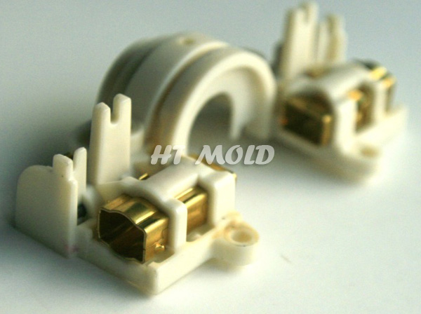 Insert mold/metal insert plastic part

P/N:  Electronic plastic part
Application: Electronic
Cavity:  1+1 cavities
Gate type:  cold runner/sub gate
bit.ly/34dJK9T