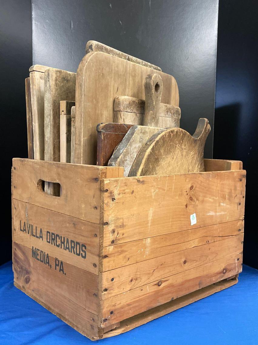 briggsauction's tweet photo. If you from our neck of the woods you’ve certainly spent some time at Linvilla Orchards! @ILoveThatPlace . We love this vintage crate available in TODAY’S online auction. Quick, head over to our app now to bid! #finditatbriggs #linvilla https://t.co/fFnddhCZiY