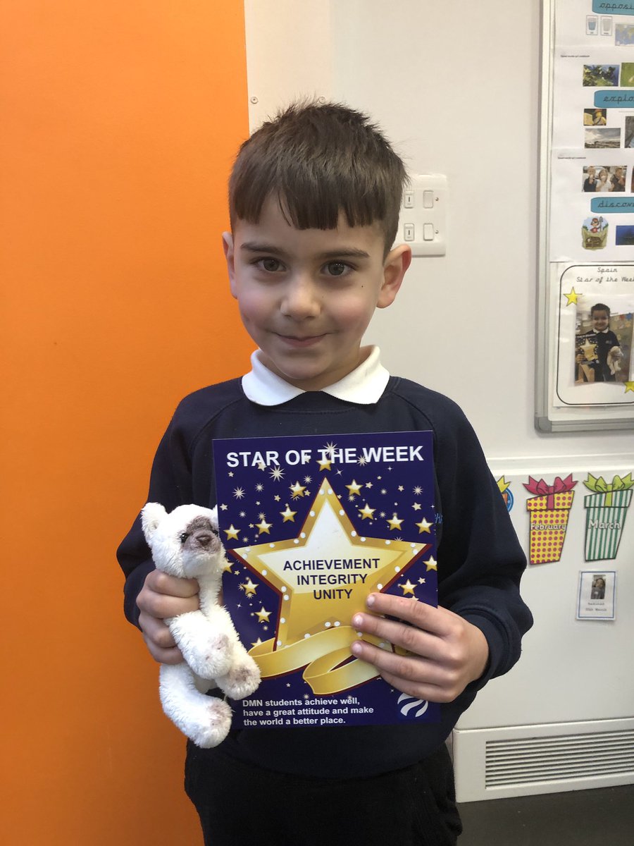 dmn_ey's tweet photo. Reception Spain’s Star of the Week for listening on the carpet #integrity @dixonsmnp https://t.co/zkgE2z1fAY