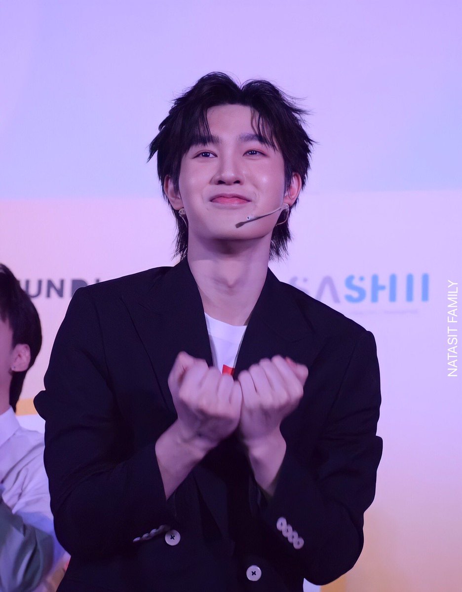 NatasitFamily's tweet image. 𝗖𝗼𝗻𝗴𝗿𝗮𝘁𝘂𝗹𝗮𝘁𝗶𝗼𝗻 𝟳𝟬𝗞 𝗙𝗼𝗹𝗹𝗼𝘄𝗲𝗿 𝗼𝗻 𝗜𝗻𝘀𝘁𝗮𝗴𝗿𝗮𝗺🪐🚀🛸

ยินดีกับการเติบโตอีกก้าวของยิมนะค้าบ ขอให้ยิมมีคนรักเเละติดตามเพิ่มขึ้นเรื่อยๆเลยน้า🎉🎊

 #70Kรักหมดใจยัยเอเลี่ยน #Mynameis_yim