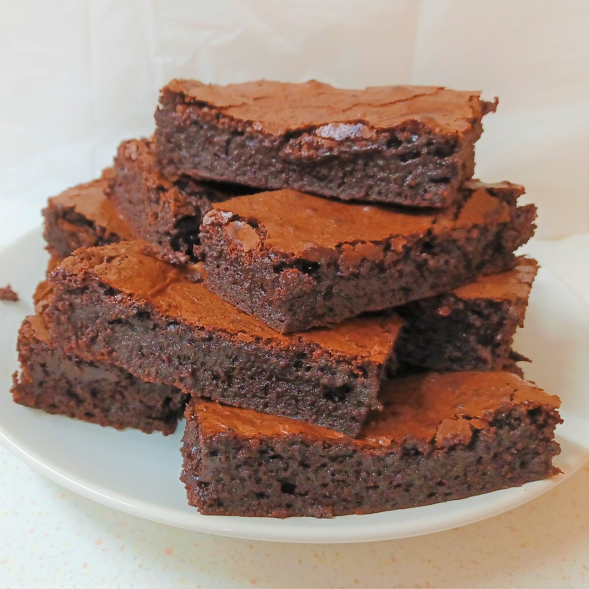 TheSunshineBake's tweet photo. When you're struggling through a Friday afternoon, brownies are the answer! 
☀️☀️☀️ https://t.co/44mZNViCGH