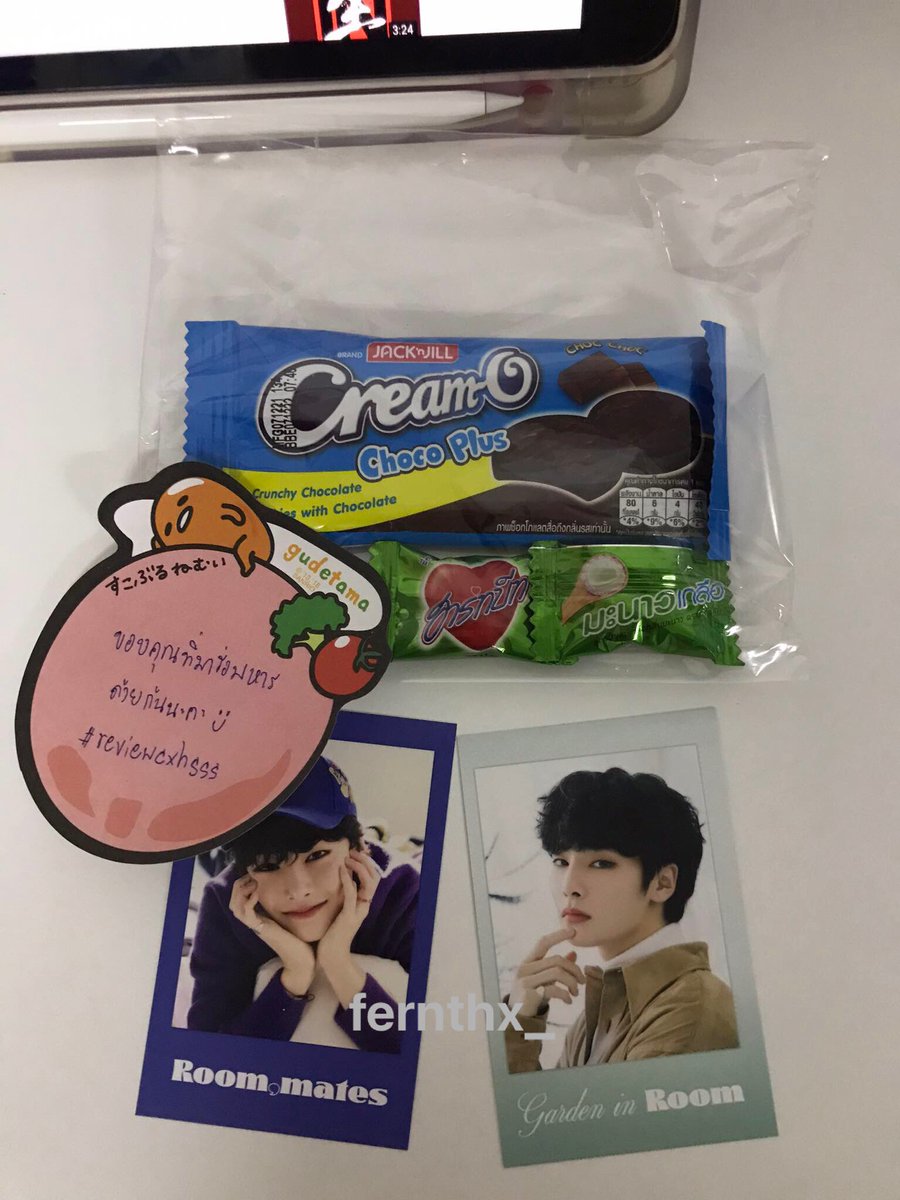 fernthx_'s tweet photo. ได้รับของแล้วนะคะ 💖 ได้ขนมแถมมาด้วยยย ขอบคุณนะคะ 🎉 #reviewcxhsss https://t.co/RD3U67JUC8