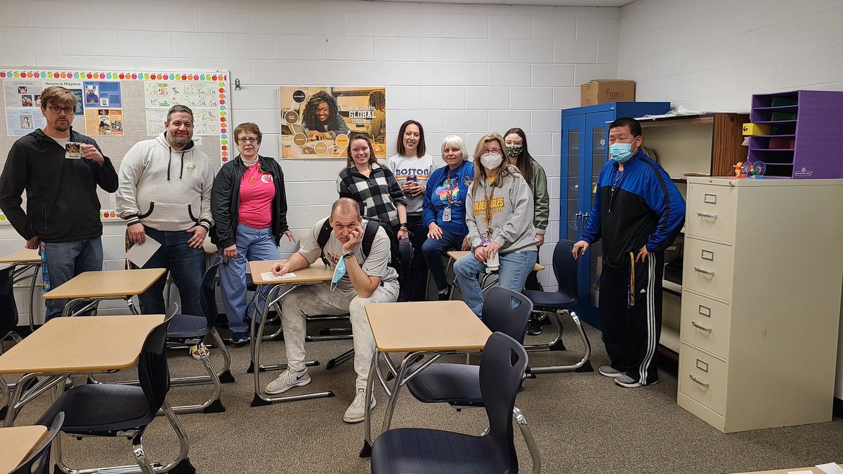 Obi_Wan_Boxer's tweet photo. Team 4
Students &amp; PD
@JacobsHighS https://t.co/RoiYoJQ144
