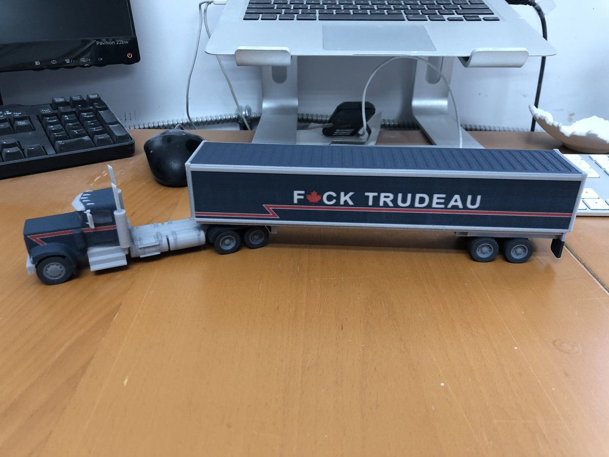 Lil3DPrinting's tweet photo. @JustinTrudeau Honk Honk. Hands down one of my favourite 3D prints of all time. #FreedomConvoy2022 #FreeTamaraLich #EndTheMandatesNow #3dprinting #anycolouryoulike https://t.co/Jr4HHaNMAt