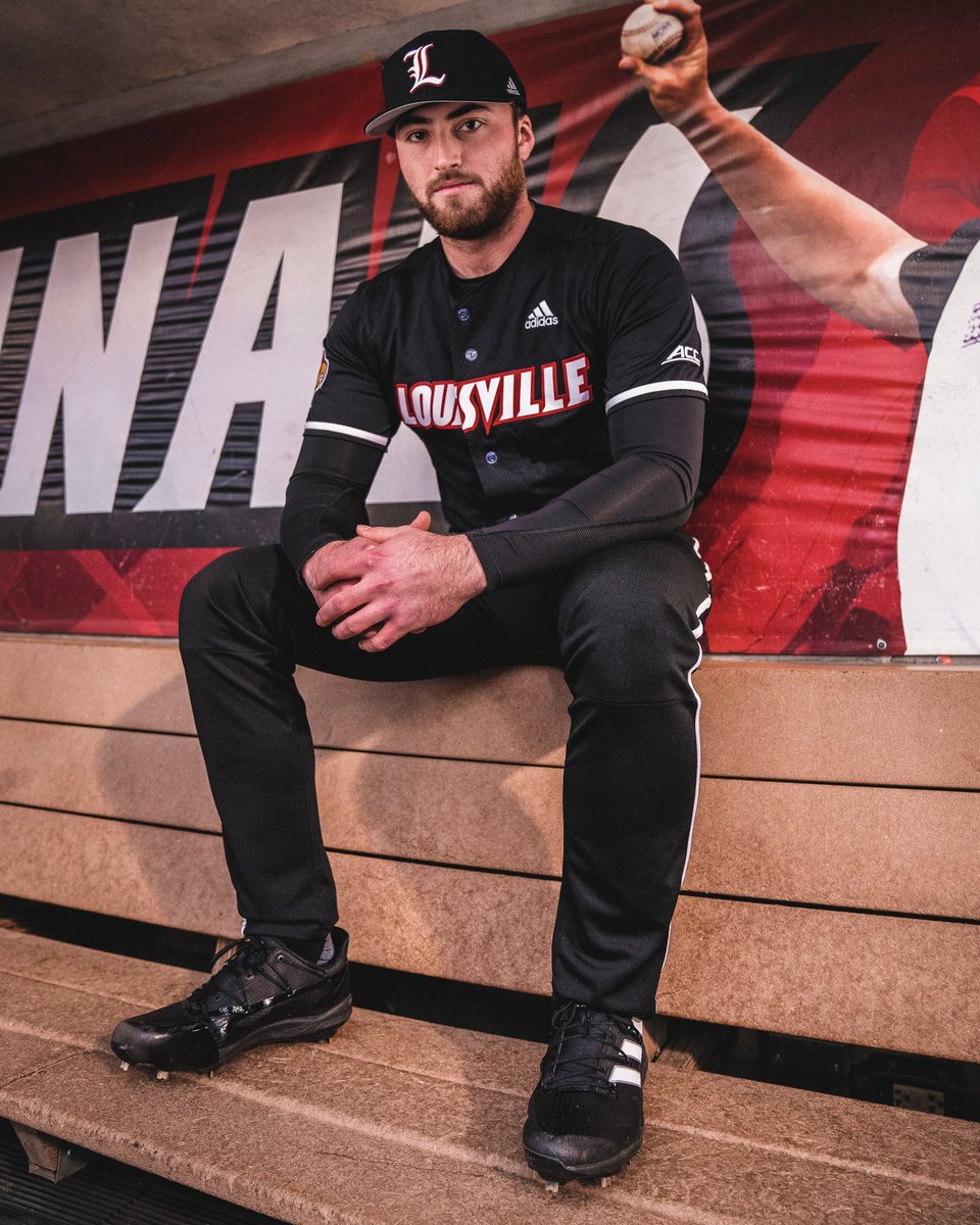 Fridays in black. 

#GoCards
