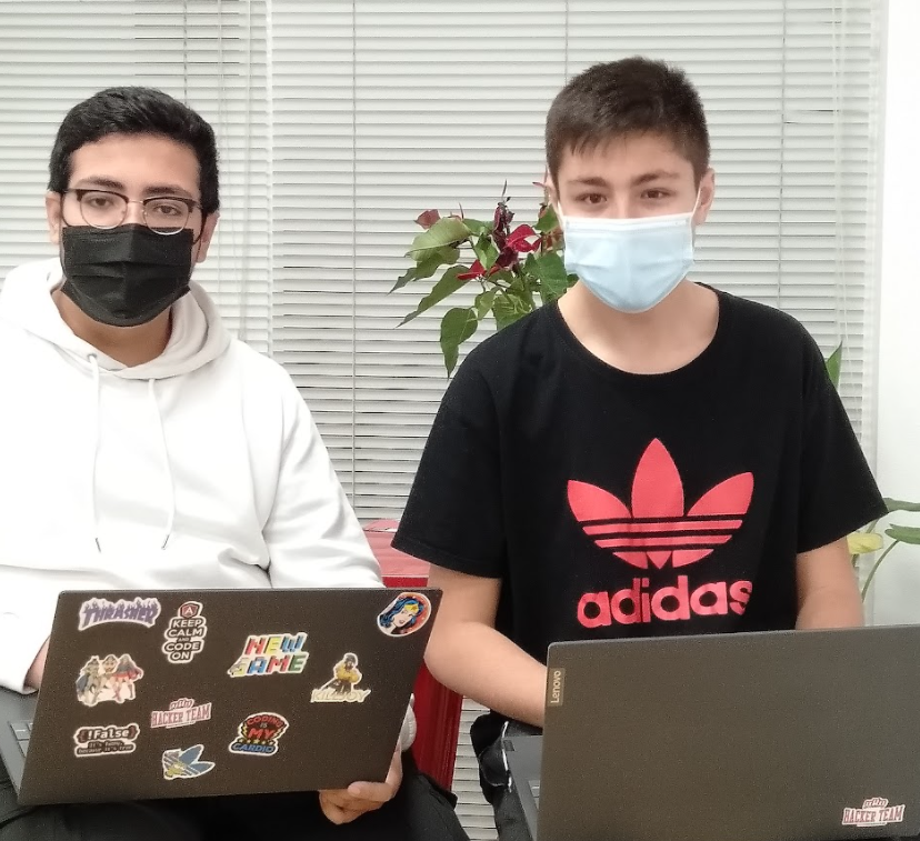 DMmmacademy's tweet photo. Son #lossantiagos nuestro equipo de tierra.💻😎
De ellos depende el desarrollo en #Python  de nuestra estación de tierra.#cansat #cansat2022 @EseroSp . https://t.co/7tY9MqkWLf