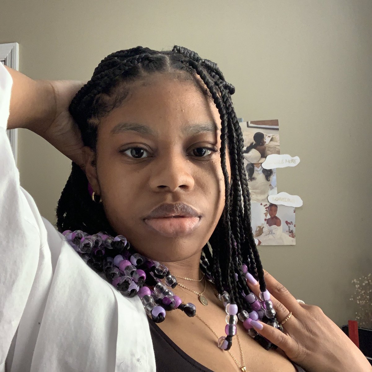 dannebbug_dee's tweet photo. I got my hair done itβs always a vibe when your nails match your beads this is it for the next two months I might change the beads but thatβs it. #BlackGirlMagic #braidinspo https://t.co/P5xVEHBpkO