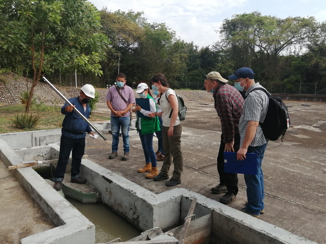CAMHUILA's tweet photo. En @CAMHUILA trabajamos durante dos semanas con expertos de los Países Bajos a través de la #DutchWaterAuthorities y en articulación con @AguasdelHuila, en el intercambio de conocimiento sobre la operación y el mantenimiento de las Plantas de Tratamiento de Agua Residuales PTAR https://t.co/XQvSNSY6NH