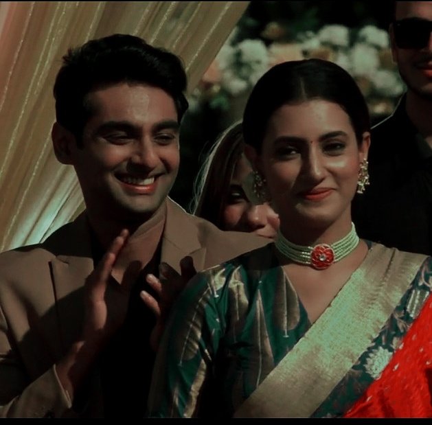 DiyaUpadhayay's tweet photo. Them >>>
#DhadkanZindaggiiKii #DhadkanZindaggiKii #Dhadkan #AdditiGupta @vidyutxavier
❤❤
My comfort ship forever https://t.co/RQ4kDoyfYn